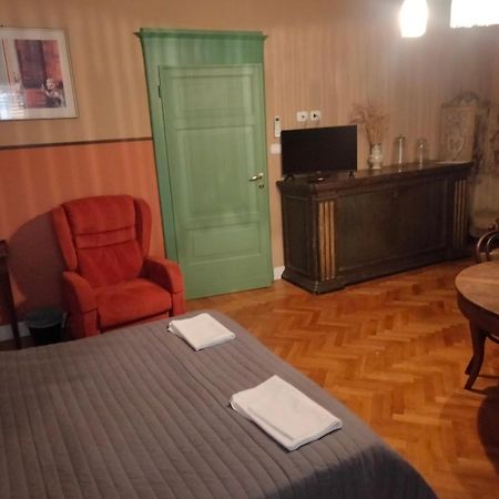 San Petronio Room And Suite Rooms - By Bolognacentro Luxuryh Εξωτερικό φωτογραφία
